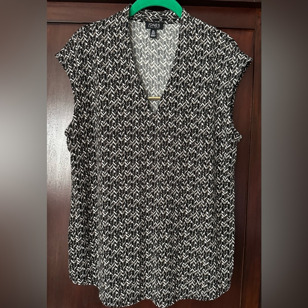 Jones New York Sleeveless Blouse